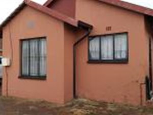 2 Bed House in Vereeniging Central