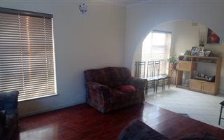 3 Bedroom House in Grassy Park