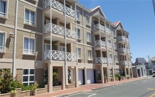 1 Bedroom Apartment in Strand Central