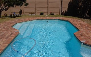 2 Bedroom Apartment in Bloubergrant