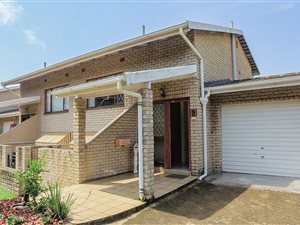 3 Bed Townhouse in Amanzimtoti