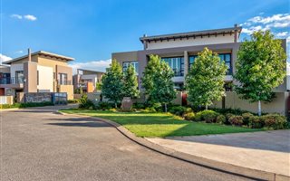 3 Bedroom Townhouse in Glen Marais