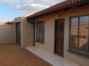 2 Bed House in Doornkop