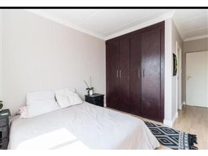 2 Bed Apartment in Carlswald Estate