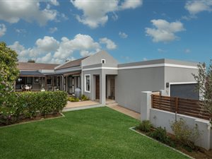 3 Bed House in Kelderhof Country Village