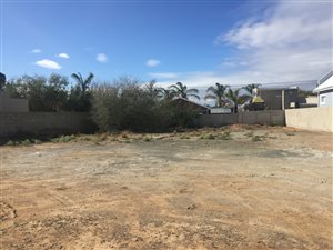 600 m² Land available in Oudtshoorn Central