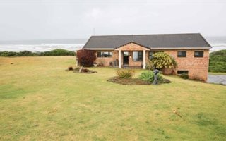 4 Bedroom House in Winterstrand