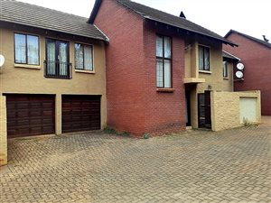 3 Bed Townhouse in Louis Trichardt