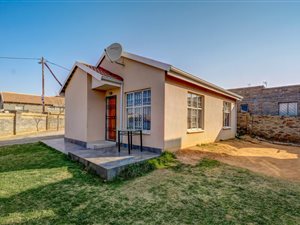 2 Bed House in Cosmo City