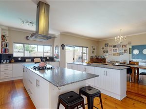 5 Bed House in Sunridge Park