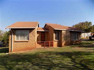 2 Bed House in Heuweloord