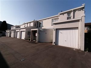 3 Bed Duplex in Ashley