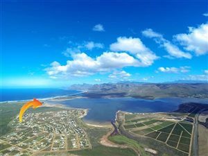 1391 m² Land available in Flamingo Bay