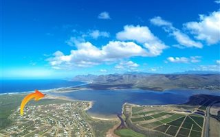 1391 m² Land available in Flamingo Bay