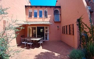 2 Bedroom Duplex in Muckleneuk