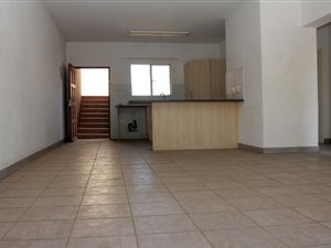2 Bed Apartment in Pomona