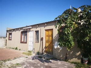 2 Bedroom Flat in Blue Downs