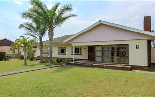 4 Bedroom House in Sunridge Park