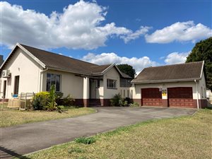 3 Bed House in Hayfields