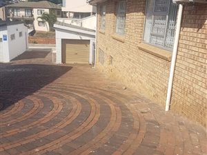 4 Bed House in Springfield Park