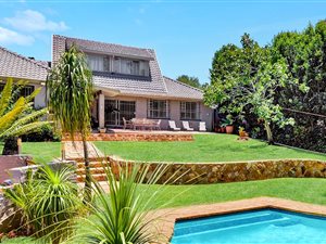 4 Bed House in Greenside