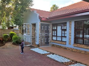 3 Bed House in Doornpoort and surrounds