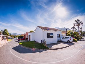 2 Bed House in Lindida