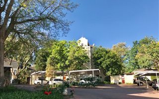 2 Bedroom Apartment in Rosebank