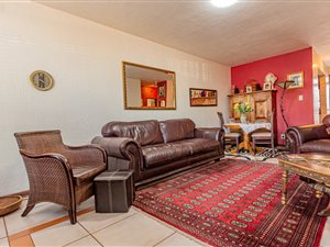 2 Bed Townhouse in Halfway House