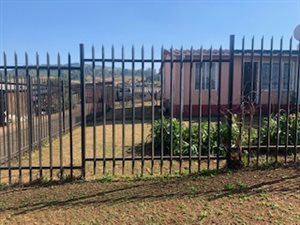 1 Bed House in Bombay Heights
