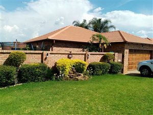 3 Bed Townhouse in Willow Park Manor