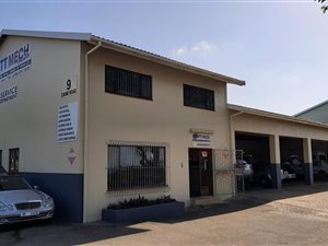 1419 m² Retail Space in Park Rynie