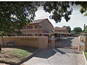 2 Bedroom Townhouse in Ravensklip