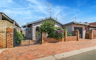 3 Bedroom House in Protea North
