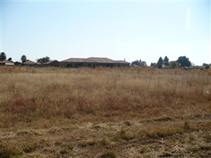 995 m² Land available in Riversdale