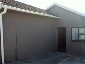2 Bed House in Amalinda