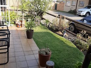 2 Bed Townhouse in Verwoerdpark