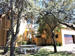 5 Bed Townhouse in Midstream Estate