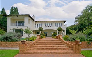 4 Bedroom House in Fourways Gardens