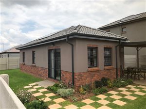3 Bed House in Claremont
