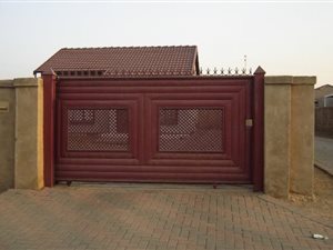 2 Bed House in Nellmapius