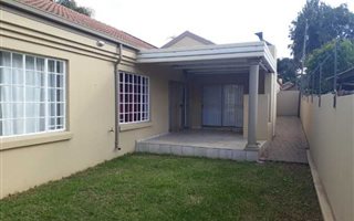 3 Bedroom Duet in Eldoraigne
