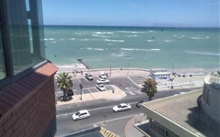 2 Bedroom Apartment in Strand Central