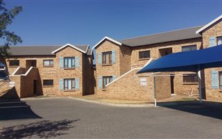 2 Bedroom Townhouse in Southcrest