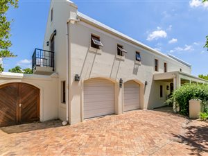 4 Bed House in De Zalze