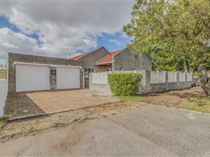 4 Bed House in Mountview