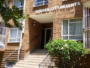 2 Bed Apartment in Westdene