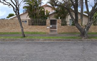 4 Bedroom House in Baysville