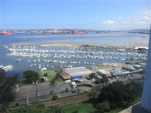 2 Bed Apartment in Beachfront