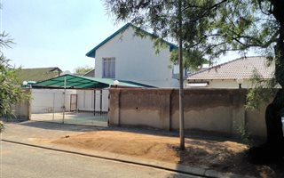 10 Bedroom House in Vanderbijlpark SE